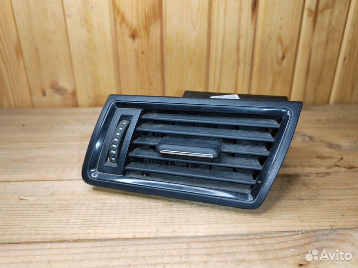 Дефлектор воздушный Skoda Rapid 5ja819701e