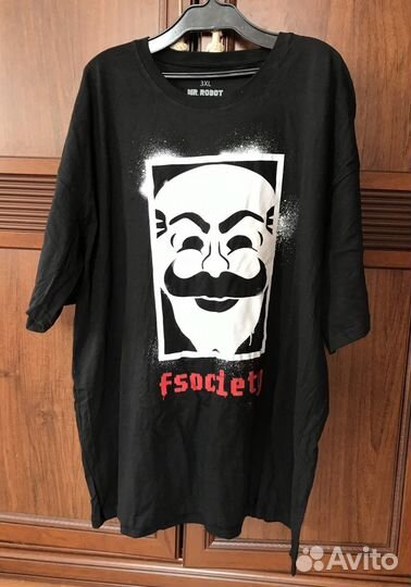 Loot Crate Mr. Robot Anonymous Коробка