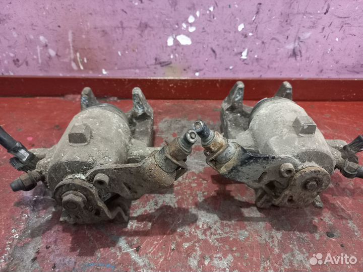 Суппорт задний левый,правый VW Golf 4,Bora,Skoda