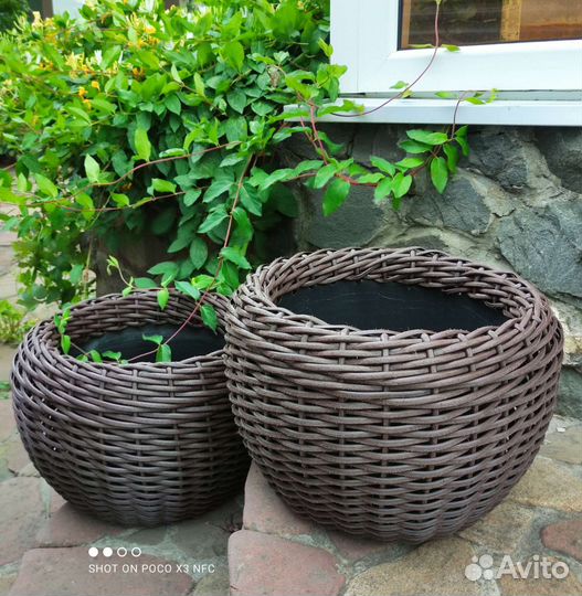 Плетеное кашпо для цветов