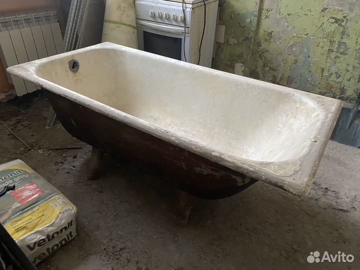 Металл, ванна и батарея 9 секций чугун