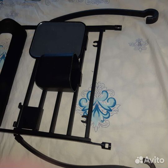 Полка в ванную подвесная