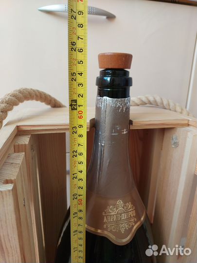 Бутылка из под шампанского 9л в ящике