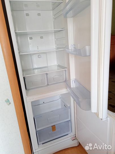 Холодильник Индезит