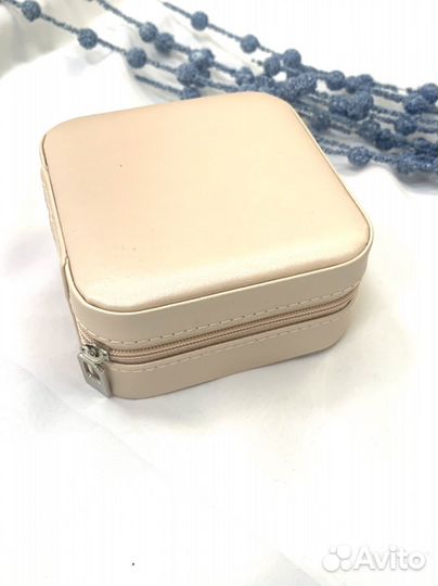 Шкатулка для украшений