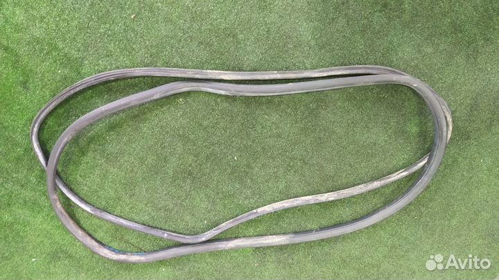 Уплотнение двери пара заднее Peugeot 207 EP6 2008