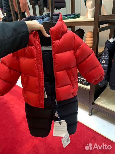 Комбинезон и куртка moncler 92 оригинал