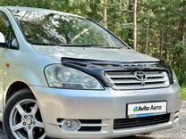 Toyota Ipsum 2.4 AT, 2002, 262 000 км, с пробегом, цена 800 000 руб.
