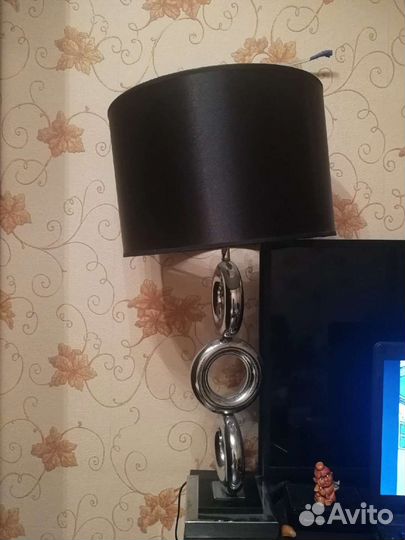 Лампа настольная