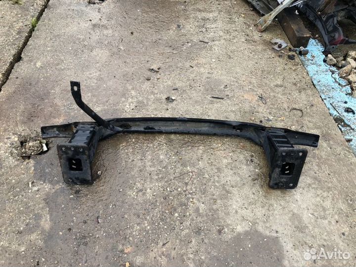 Усилитель бампера переднего Bmw X5 e70 2007-2013