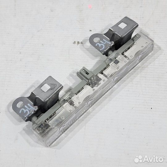 Стоп-сигнал Toyota Auris E150