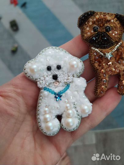 Брошь собачка