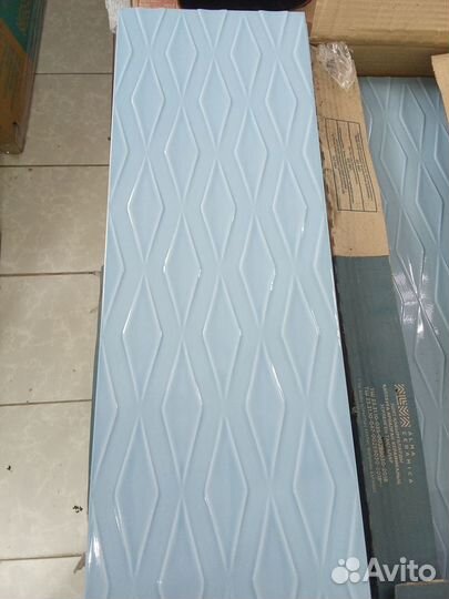 Настенная голубая рельефная плитка 20х60