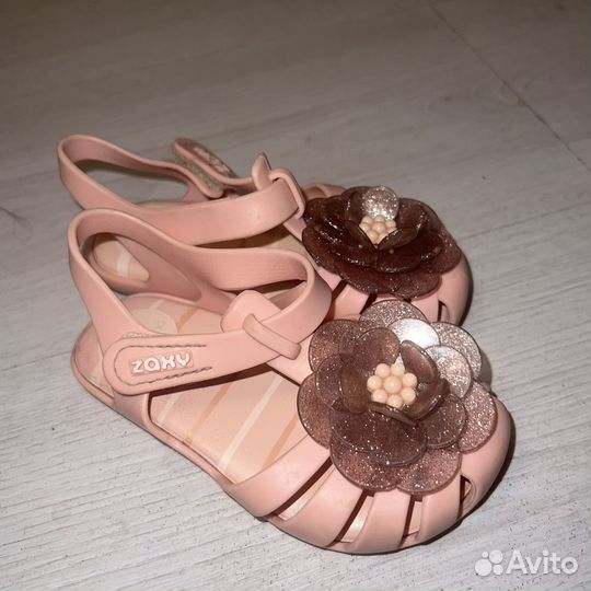 Босоножки для девочки