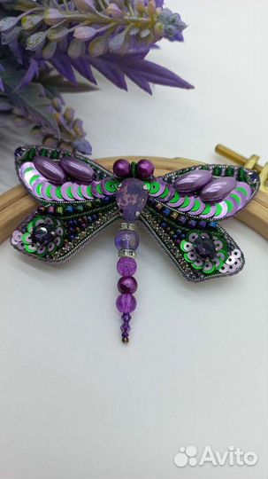 Брошь воспитателю, учителю