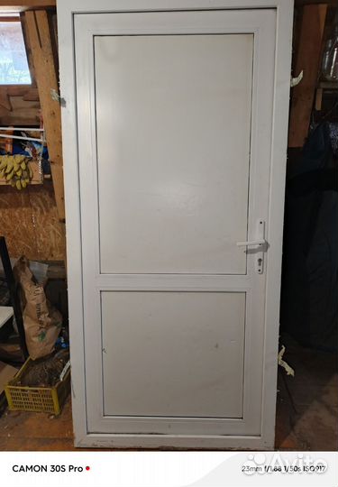 Дверь входная пвх бу