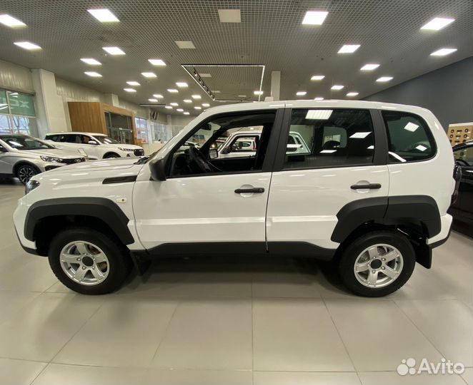 ВАЗ Niva Travel 1.7 МТ, 2023