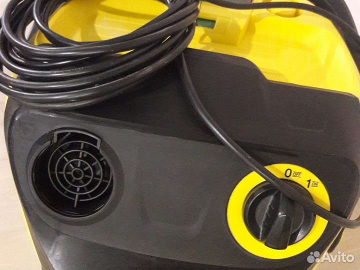 Строительный пылесос Karcher