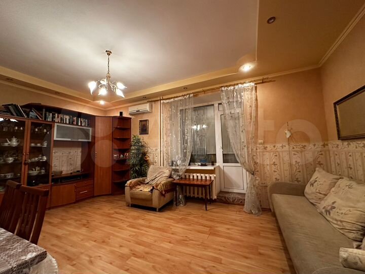 2-к. квартира, 70 м², 9/12 эт.