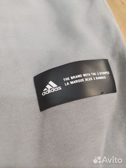 Спортивные костюмы Adidas