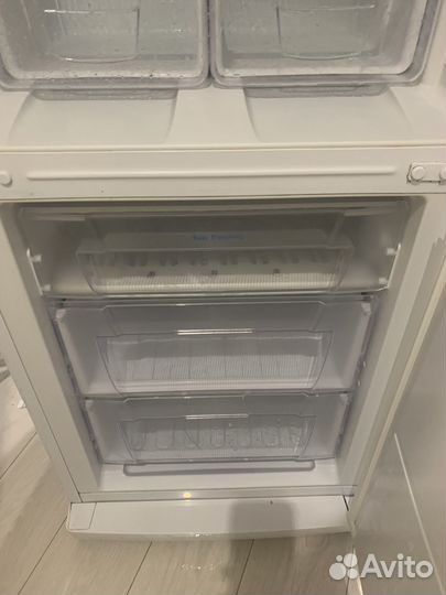 Продам холодильник рабочий
