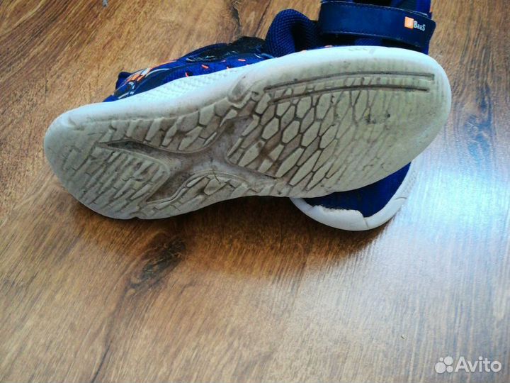 Кроссовки детские 33 размер