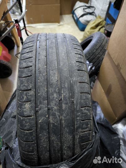 Kumho Ecsta HS51 215/55 R17 94W