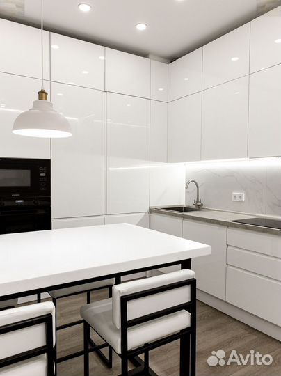 Кухня Белая угловая с доставкой