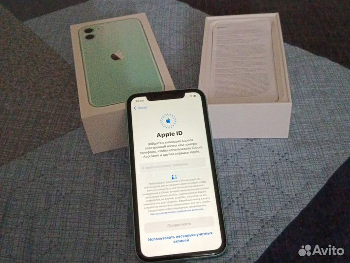 iPhone 11, 64 ГБ