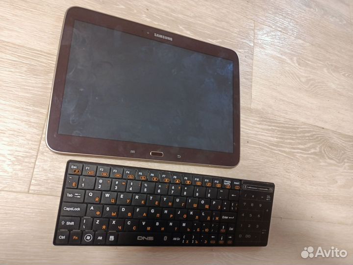 Планшет Samsung P5200 1/16