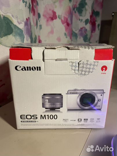 Canon eos m100