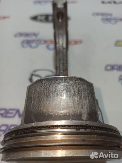 Поршень с шатуном Infiniti J35 VQ35