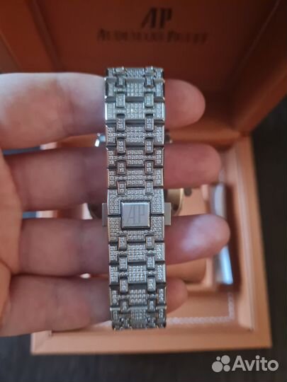 Люксовые часы audemars piguet swarovski