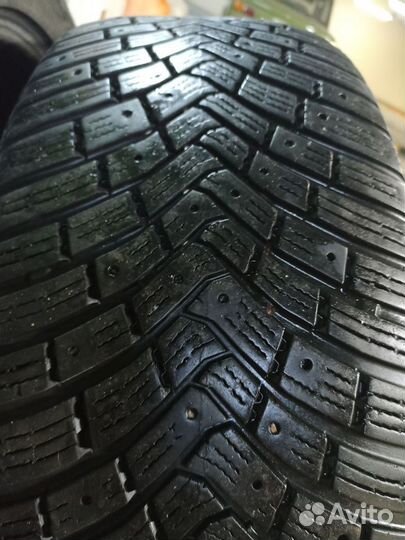 Continental IceContact 3 SUV 235/55 R19 105