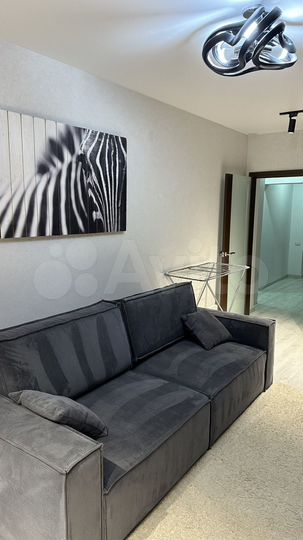 2-к. квартира, 57,4 м², 9/9 эт.