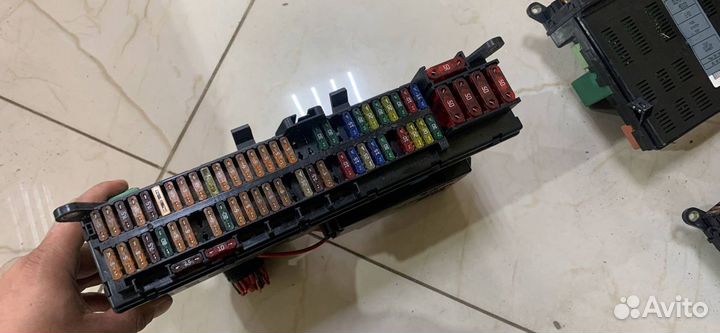 Блок предохранителей задний BMW X5 E53 2002