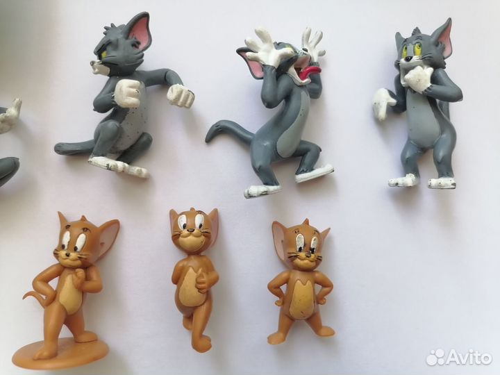 Том и джерри фигурки 7 шт и вкладыш