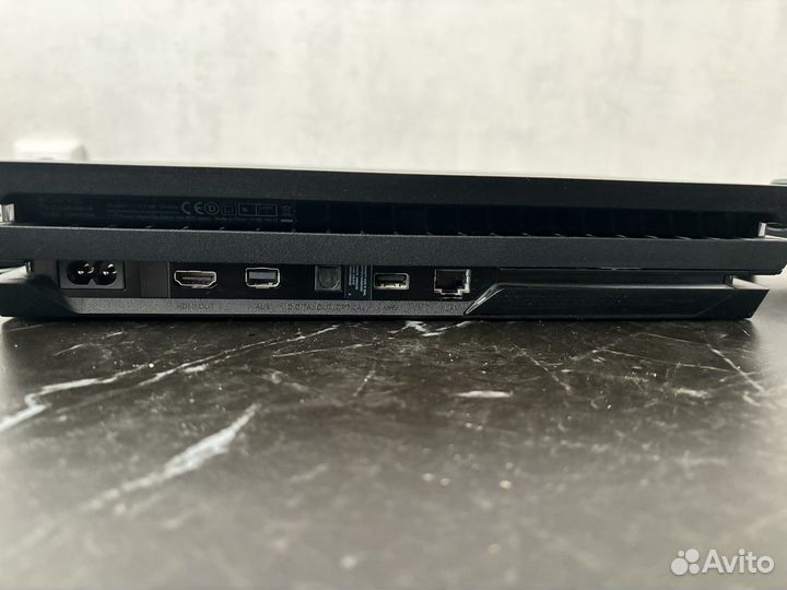 Sony PS4 pro 1tb