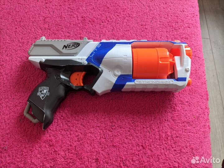 Nerf N-strike elite strongarm