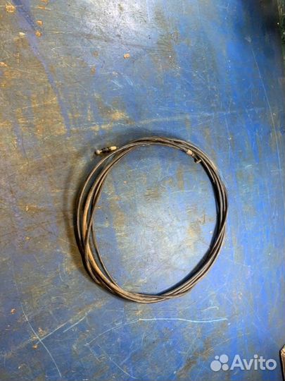 Трос замка багажника Subaru Legacy BD EJ205 1997