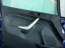 Обшивка двери передняя левая Ford Fiesta 6