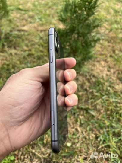 iPhone 11, 256 ГБ