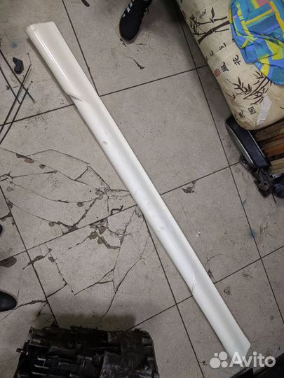 BMW e39 Hamann правая накладка порога