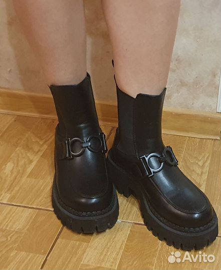 Ботинки женские 37 размер