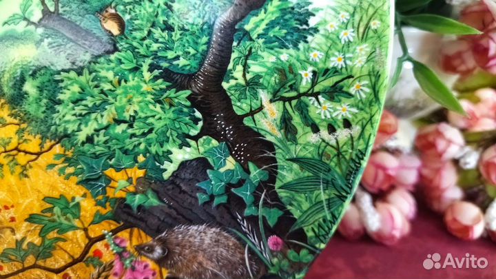 Тарелка The Village in the Valley Colin Newman