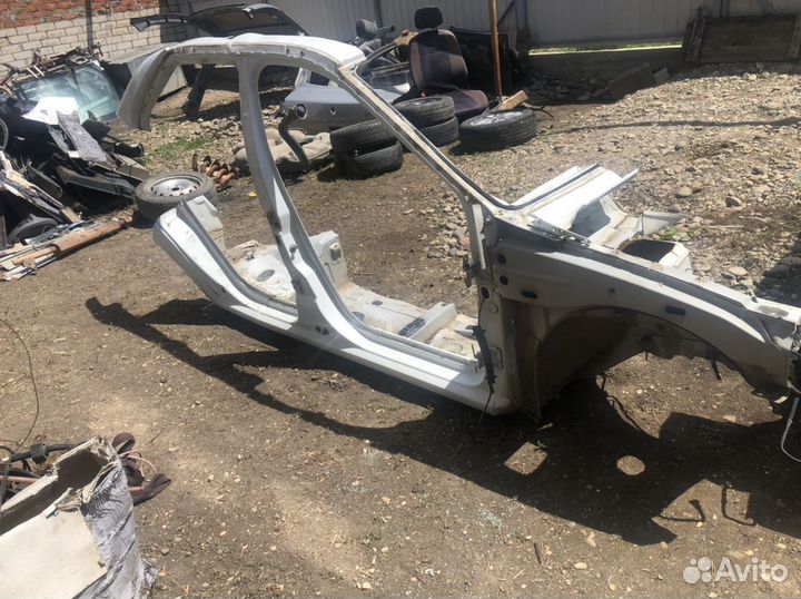 Renault Logan Логан боковина правая