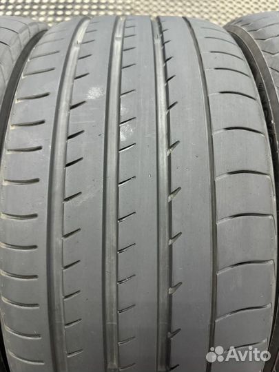 Yokohama Advan Sport V105 315/30 R22 и 275/35 R22 107Y