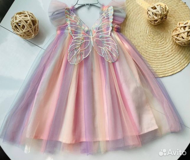 Праздничное платье для девочки радужное