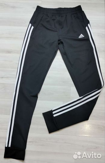 Спортивный костюм женский adidas