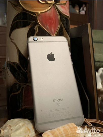 iPhone 6S, 64 ГБ